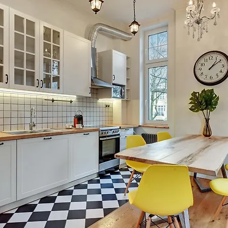 アパート Family - Dla Rodzin Z Parkingiem - Spokojna Kamiennica - By Lion *